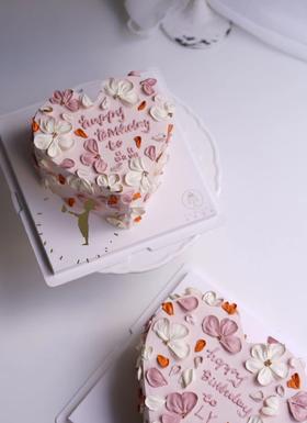 心形复古刮刀花