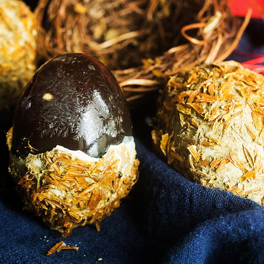 绿茶松花皮蛋 | 松花纹理 酥软溏心 优质散养麻鸭蛋 无铅工艺 营养美味 商品图3