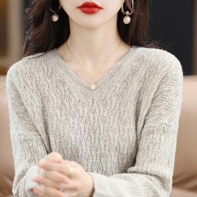 22冬季新款100羊毛镂空V领纯色百搭显瘦长袖内搭通勤套头休闲女QP-11-4-YM059