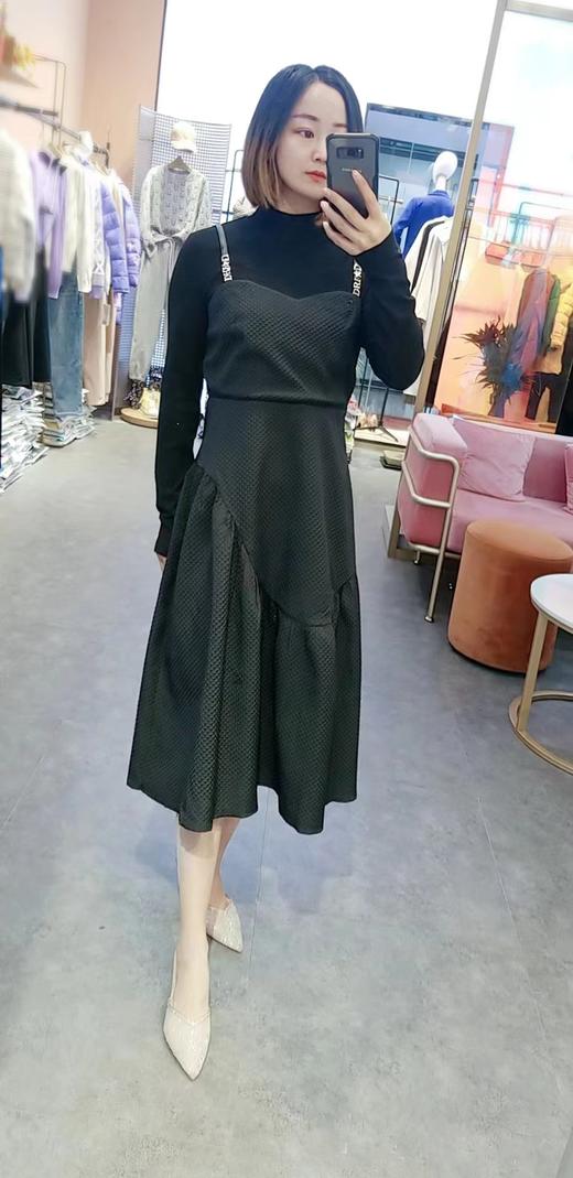 韩序连衣裙8323 商品图0