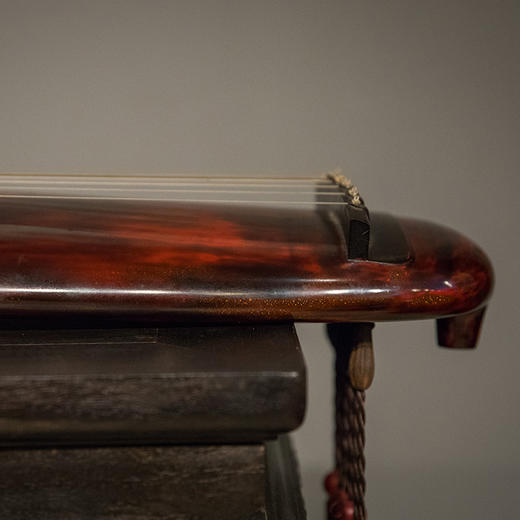 金久堂制朱漆混沌式古琴 商品图1