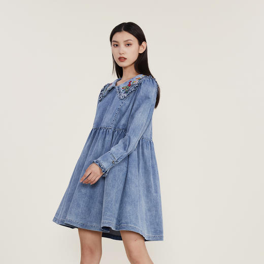 谜底2022冬新款复古文艺牛仔娃娃型连衣裙彼得潘领绣花224ML1716 商品图1