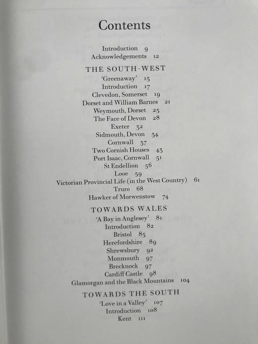 贝杰曼笔下的英国（1999） 约百幅照片插图 精装16开带书匣 商品图5