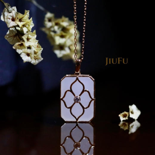 18K玫瑰金和田玉（白玉）小玉牌吊坠--莲 /方牌11*15mm 商品图4