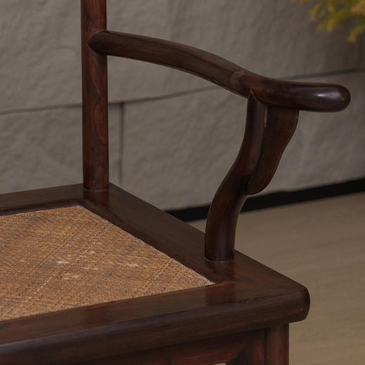 清 红木四出头官帽椅（一对） 商品图2