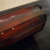 金久堂制朱漆混沌式古琴 商品缩略图2