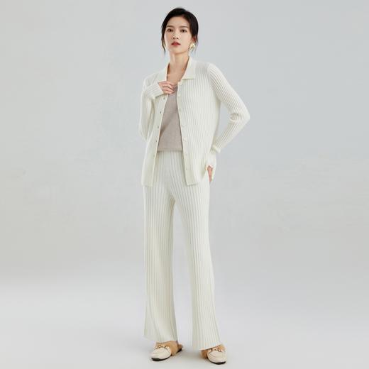 东黎 • 小山羊绒女士秋冬翻领抽条长袖衬衣 2095 商品图3