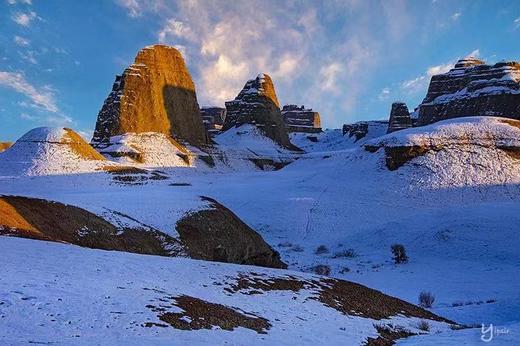 新疆“冬日仙境”伊犁天鹅泉、雾凇、赛里木湖蓝冰泡、昭苏天马踏雪&蓝冰玉湖8天摄影团 商品图10