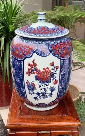 柴窑原矿釉里红开窗博古四宝茶饼罐