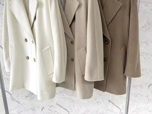 112-9代工渠道 101801短款 Rebus 绵羊毛羊绒混纺 双排扣短大衣 商品图9