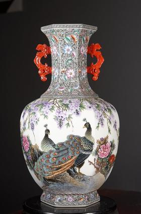 屏开富贵六方双耳瓶