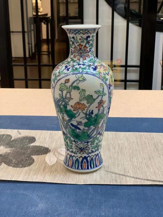 斗彩开窗花卉观音尊 商品图0