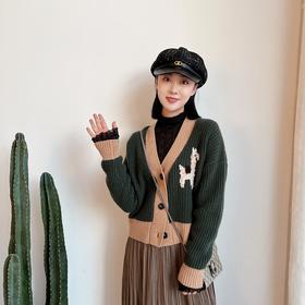 法式山羊绒慵懒风 V领单排扣胸前立体手钩卡通图案撞色毛针织衫秋