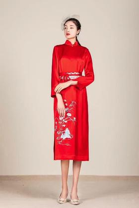 4F LUO ZHENG 罗争新年华服