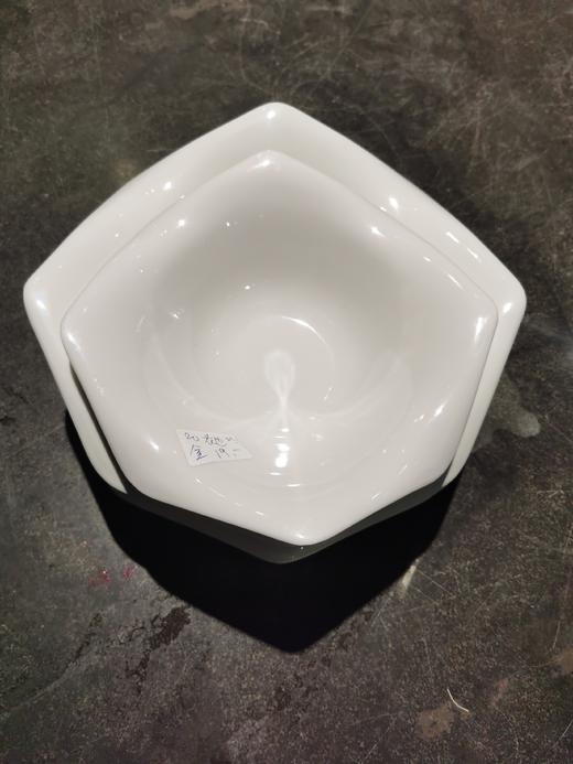 花边盆 商品图0