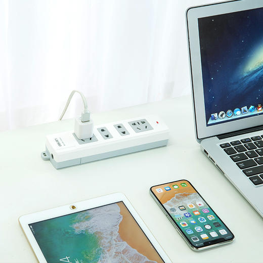 得力T18293移动式插座-无线(白) 商品图3