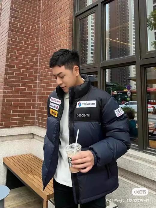 库存有限抢👏柜子1000➕【迪桑特22新款奥迪多标联名款机能户外羽绒服】男女同款！穿起来很舒适，它不仅能让你灵活自 商品图2