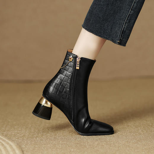 【预售5天】秋冬新款，欧美百搭出行粗跟短靴LD-6147 商品图10