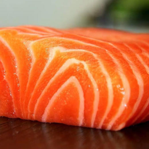 优选|挪威纯鲜三文鱼中段 刺身切片纹理清晰 鲜而不腻  400g/盒（附赠料包） 商品图2