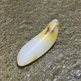 和田玉（白玉）籽料原石19g（价格面议）