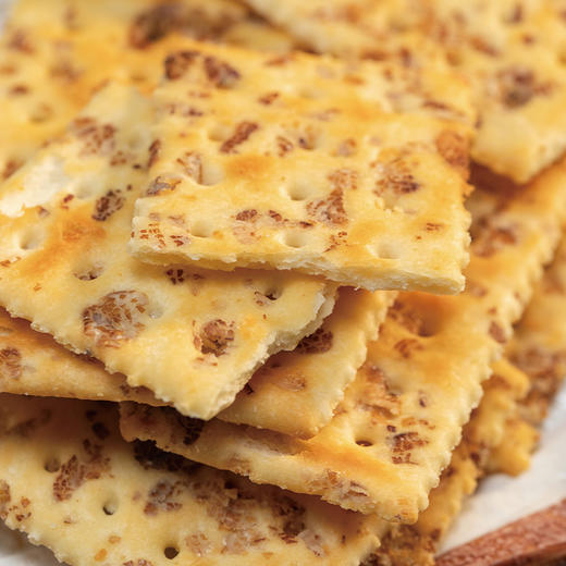 多口味苏打饼干| 黑麦海盐+生椰拿铁+亚麻籽燕麦可可干酪粉提升口感 咸香四溢酥脆可口 代餐膳食纤维优质选择 商品图6