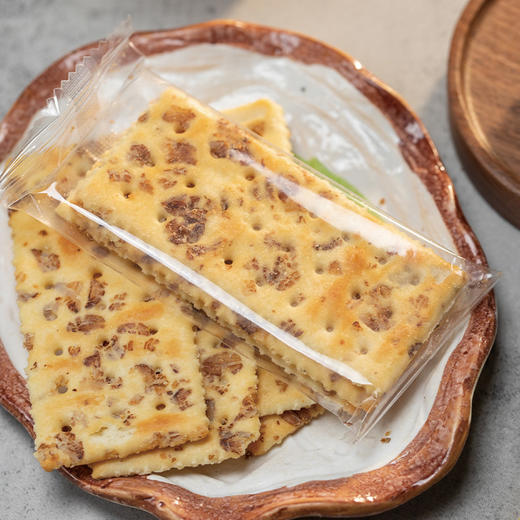 多口味苏打饼干| 黑麦海盐+生椰拿铁+亚麻籽燕麦可可干酪粉提升口感 咸香四溢酥脆可口 代餐膳食纤维优质选择 商品图9