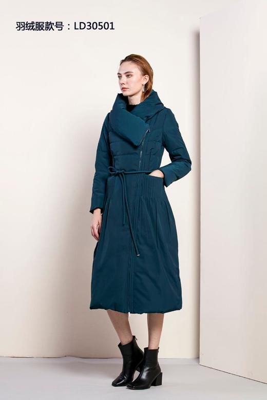 2楼法蒂微FULWIN时尚羽绒服 商品图1