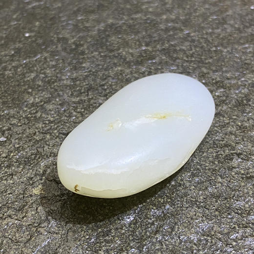 和田玉（白玉）籽料原石36g（价格面议） 商品图1