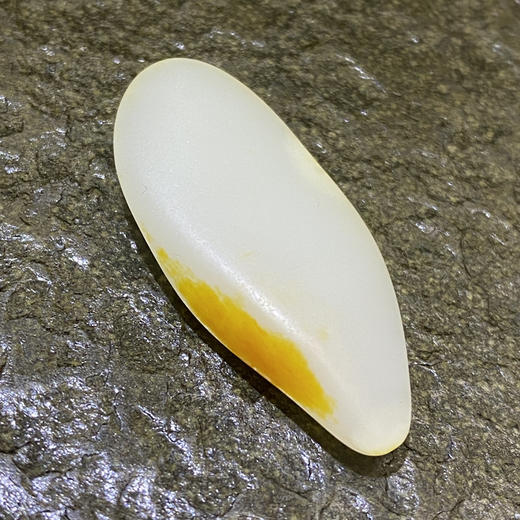 和田玉（白玉）籽料原石8.81g（价格面议） 商品图2
