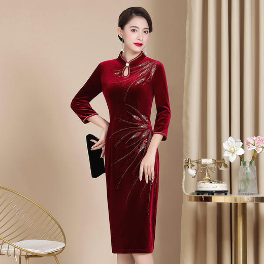 2022秋冬妈妈装婚礼旗袍改良版南韩绒高贵喜婆婆礼服WXG8531 商品图1