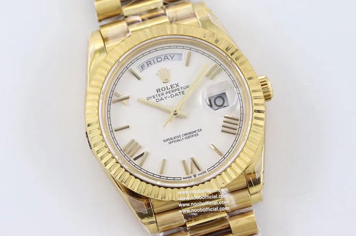 NOOB劳力士星期日志型401⃣️ 蓝宝石镜面，日历2.5倍放大镜，效果同步原版。2⃣️蚝式表壳结构，一体中层表壳，旋入式底盖及上链表冠。 商品图1