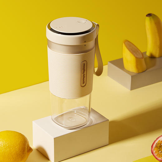 摩飞便携式榨汁机MR9600 现榨现喝 便携式充电小型迷你榨汁机 商品图5