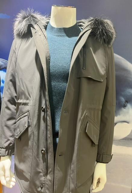 4F箭鱼鲨男装 商品图0