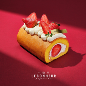 草莓牛乳蛋糕卷