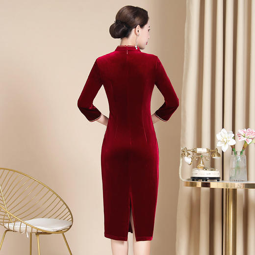 2022秋冬妈妈装婚礼旗袍改良版南韩绒高贵喜婆婆礼服WXG8531 商品图4