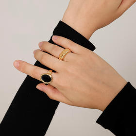 精致复古感 SOFT ROOM 流光刻纹戒指金