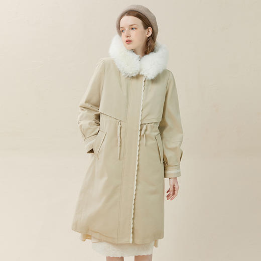 famecoco范可儿收腰连帽派克羽绒服冬季加厚保暖狐狸毛外套女F228AD010 商品图1