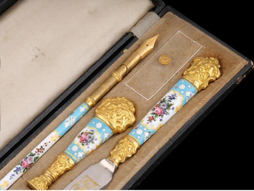 独角鹿西洋古董Pomponne合金精雕镶嵌花卉手绘珐琅文房用品套件 商品图3