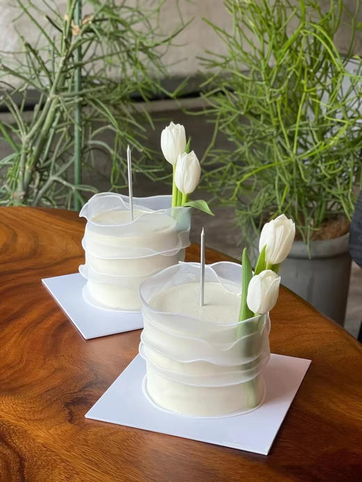 郁金香蛋糕 商品图0