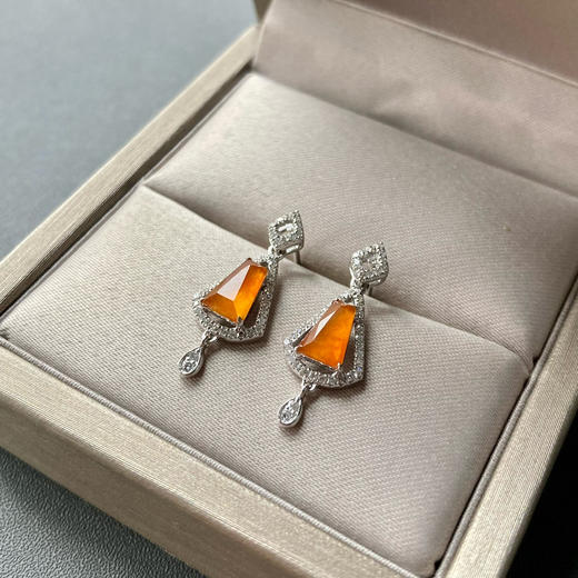 高冰种黄翡芬达色耳坠18k白金钻石镶嵌 商品图5