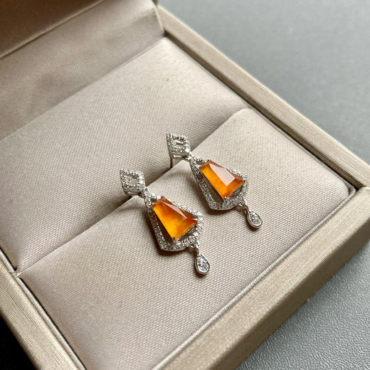 高冰种黄翡芬达色耳坠18k白金钻石镶嵌 商品图1