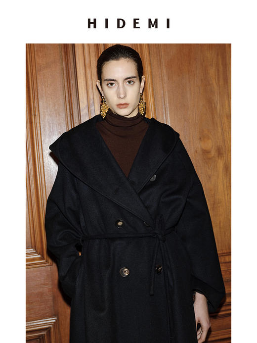 HIDEMI 节日系列藏蓝色大廓形连帽浴袍式腰带设计感长款双排扣美利奴羊毛大衣 商品图2