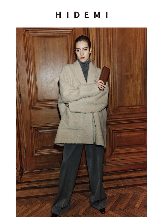 HIDEMI 节日系列羊驼毛长绒拉毛翻领口袋大廓形大衣 黑色/燕麦色 商品图3