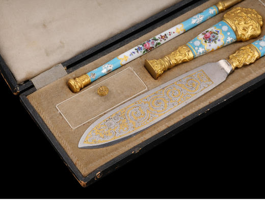独角鹿西洋古董Pomponne合金精雕镶嵌花卉手绘珐琅文房用品套件 商品图4