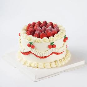 复古裱花草莓生日蛋糕
