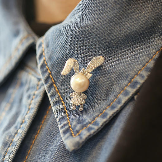 Manreya玛芮雅天然珍珠胸针系列丨胸口上万种风情，是冬天恰到好处的点缀，华丽精致，尽显优雅气质 商品图1