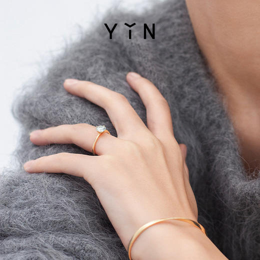 「隐」系列莫比乌斯环定制钻戒18K金 一克拉钻石刻字 商品图9