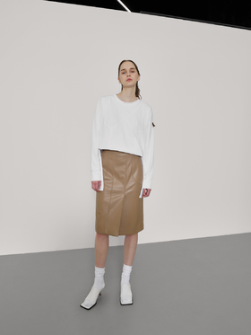 前开叉H形皮质半身裙