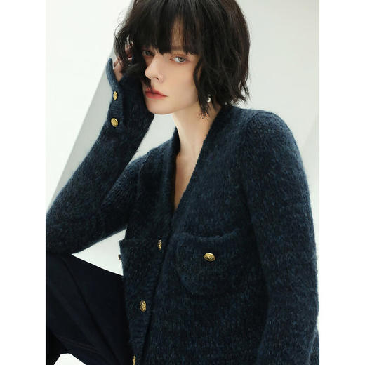 COCOBELLA质感花纱亮丝粗针毛衣女新年圣诞红针织外套MZ101B 商品图2