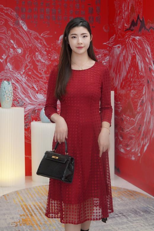 [伯妮斯茵】3S5577--曙红色连衣裙--《秋装时尚系列》 商品图0